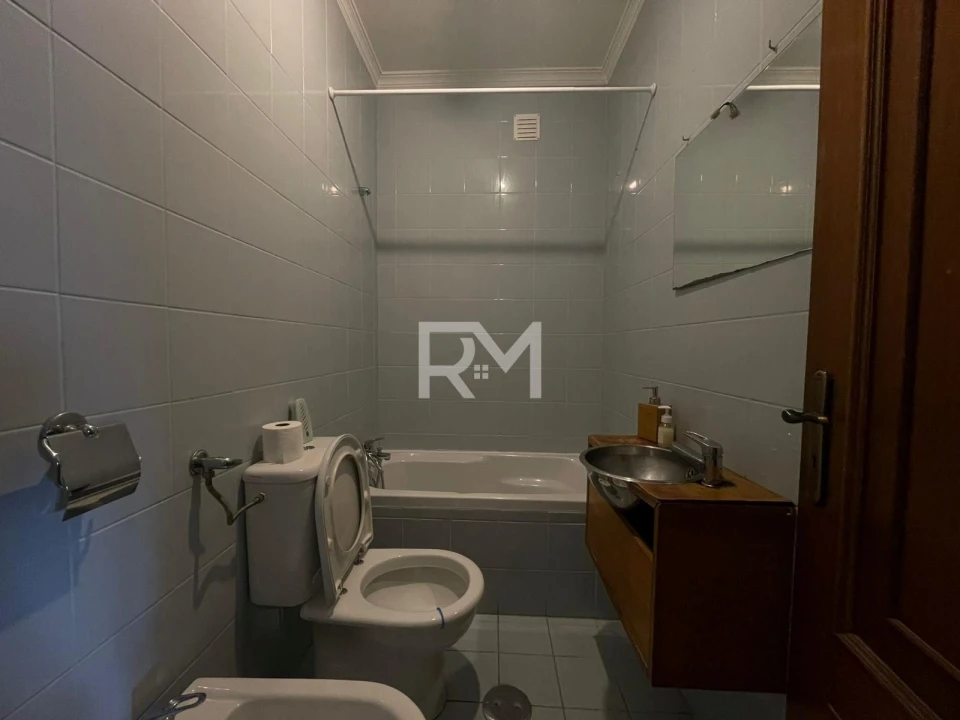 Apartamento T2 para Arrendamento em Gandra Foto 5