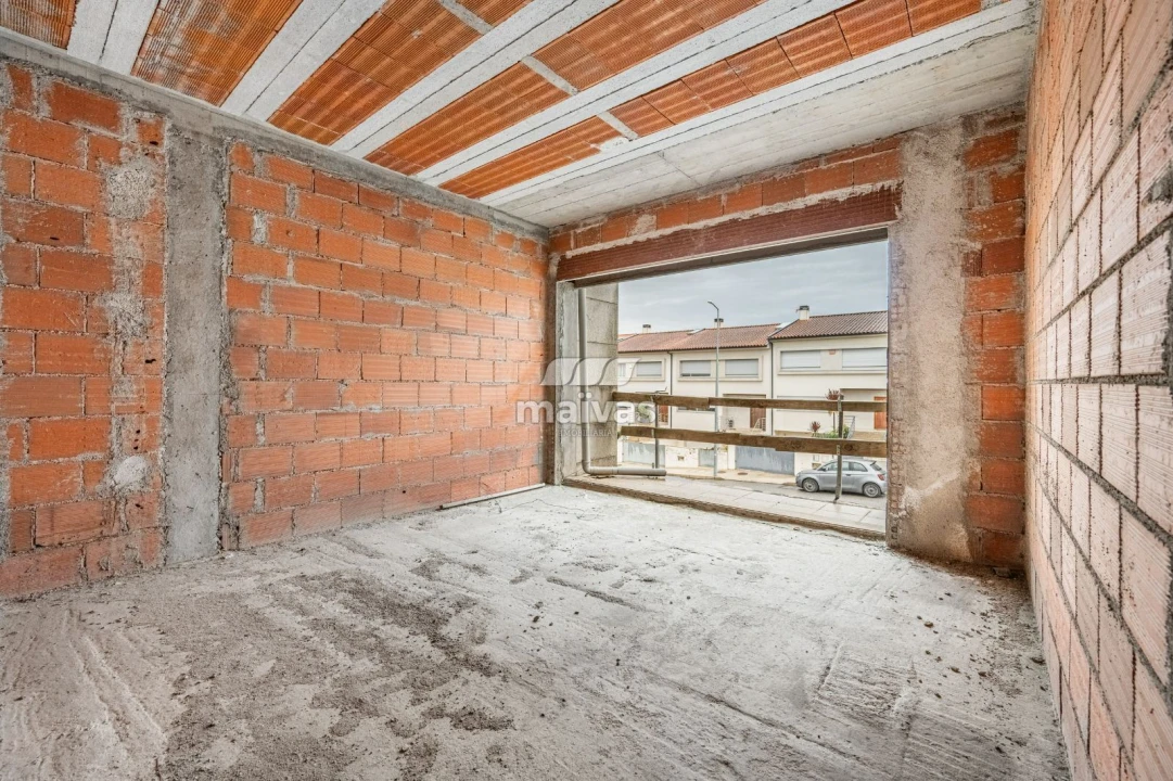 Terreno para Venda em Nogueiró e Tenões Foto 23