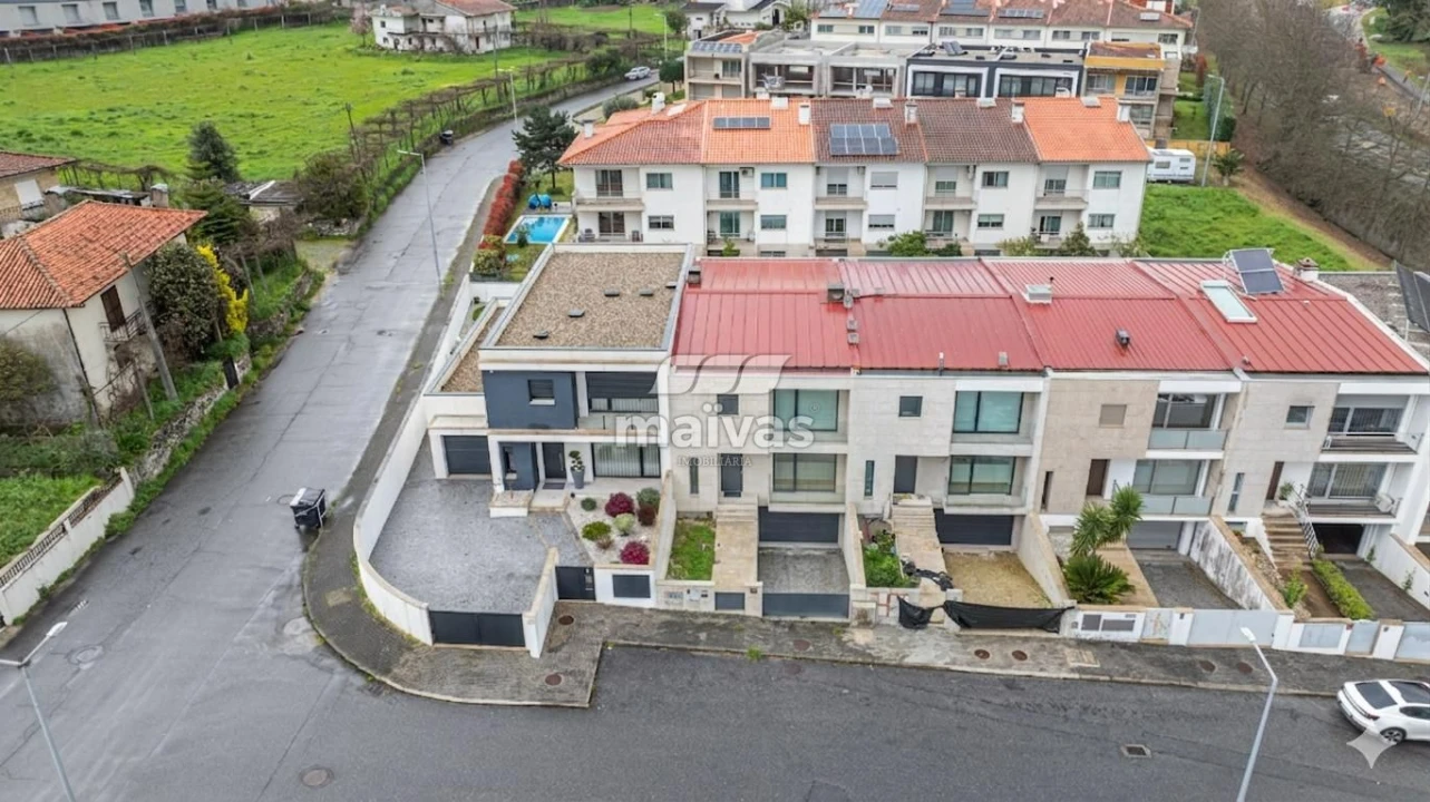 Terreno para Venda em Nogueiró e Tenões Foto 2