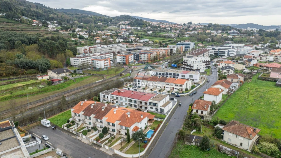 Terreno para Venda em Nogueiró e Tenões Foto 7