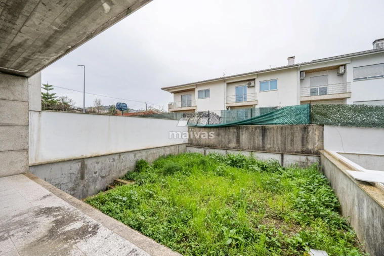 Terreno para Venda em Nogueiró e Tenões Foto 11