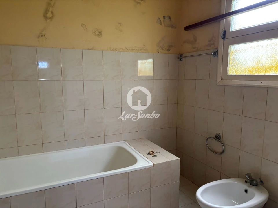 Moradia T2 para Venda em Remedios Foto 5