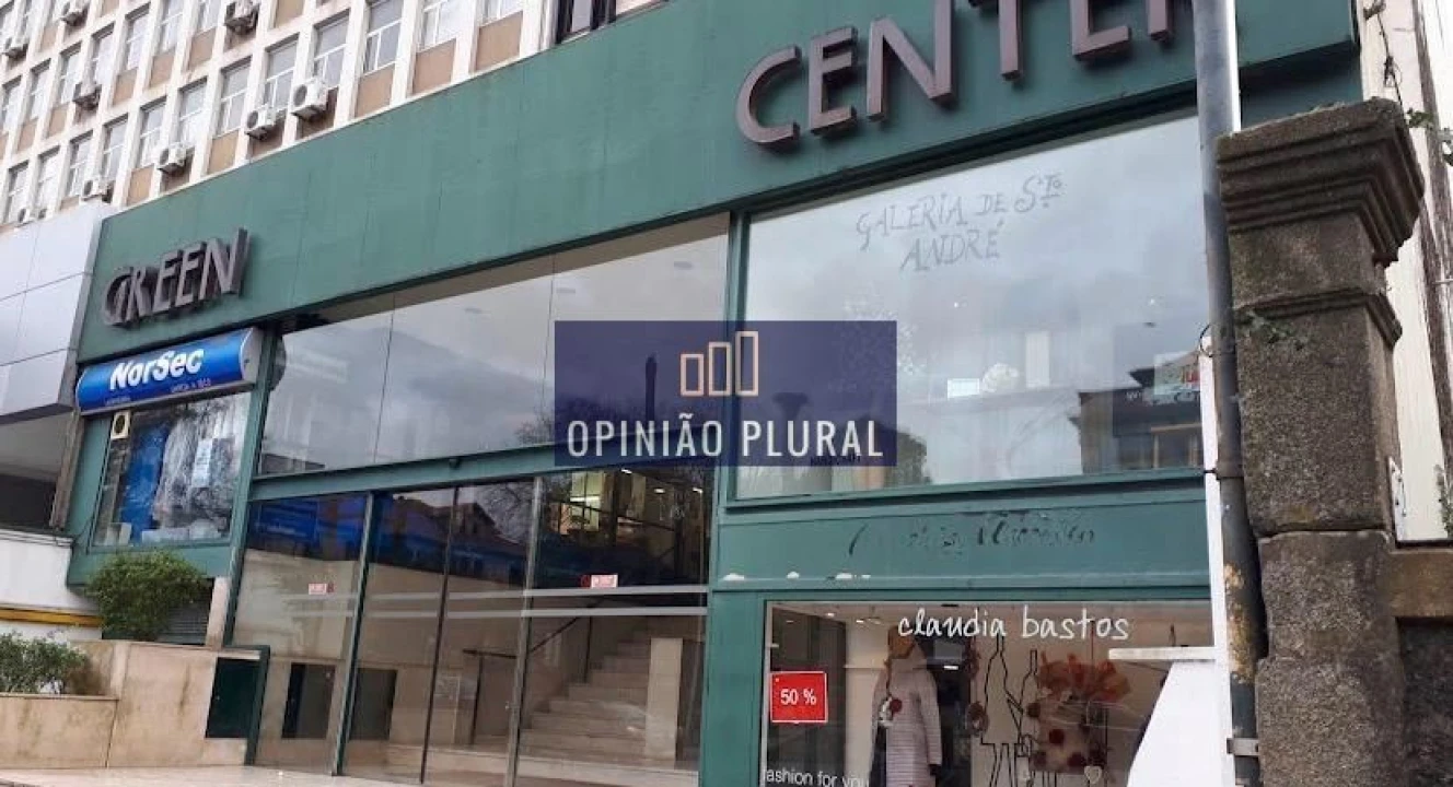 Negócio para Venda em Lordelo do Ouro e Massarelos Foto 1