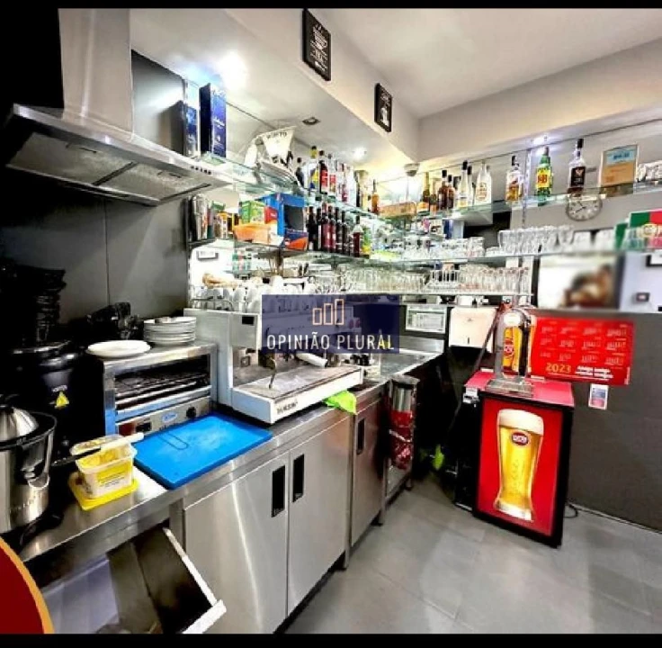 Negócio para Venda em Lordelo do Ouro e Massarelos Foto 9