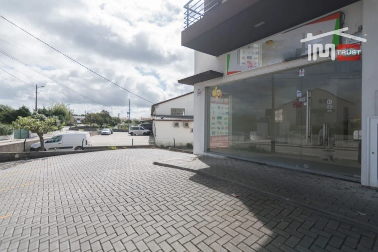 Loja para Arrendamento em Santa Catarina da Serra e Chainça Foto 2