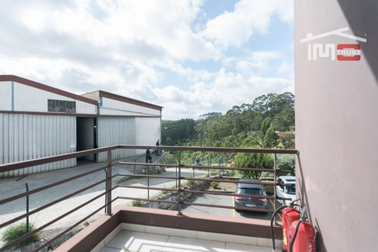 Loja para Arrendamento em Santa Catarina da Serra e Chainça Foto 8