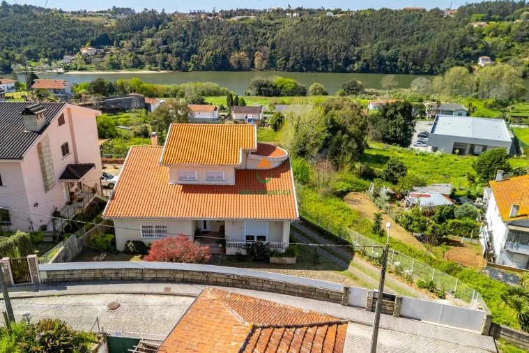 Moradia T3 para Venda em Gondomar (São Cosme), Valbom e Jovim Foto 2