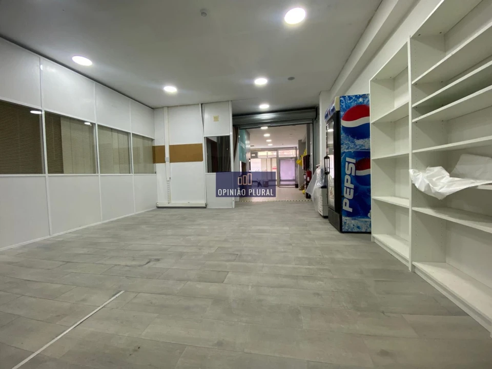 Loja para Venda em Cedofeita, Santo Ildefonso, Sé, Miragaia, São Nicolau e Vitória Foto 9