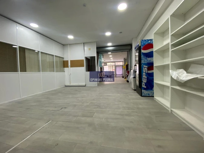 Loja para Venda em Cedofeita, Santo Ildefonso, Sé, Miragaia, São Nicolau e Vitória Foto 9