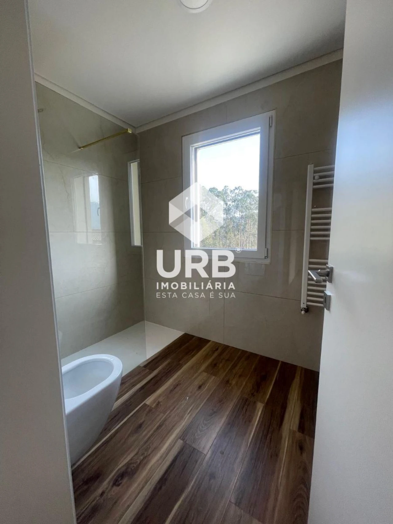 Moradia T3 para Venda em Espinho Foto 11