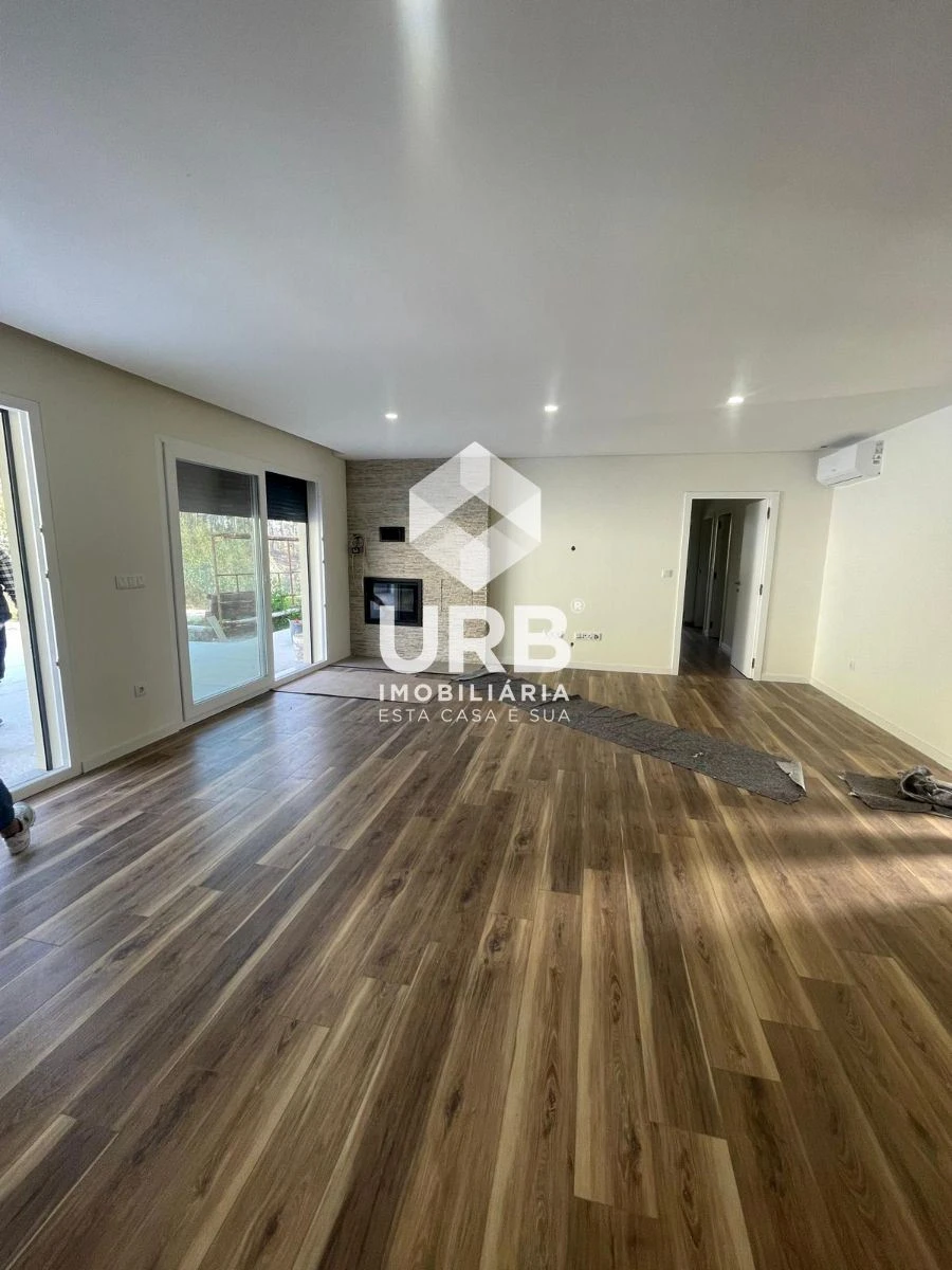 Moradia T3 para Venda em Espinho Foto 4