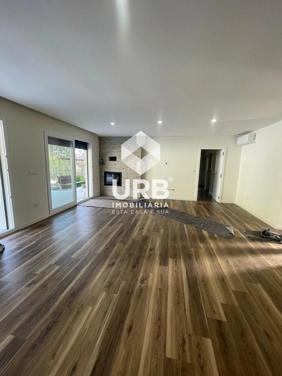 Moradia T3 para Venda em Espinho Foto 5