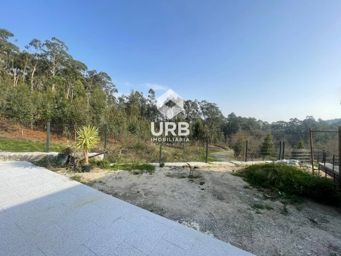 Moradia T3 para Venda em Espinho Foto 22