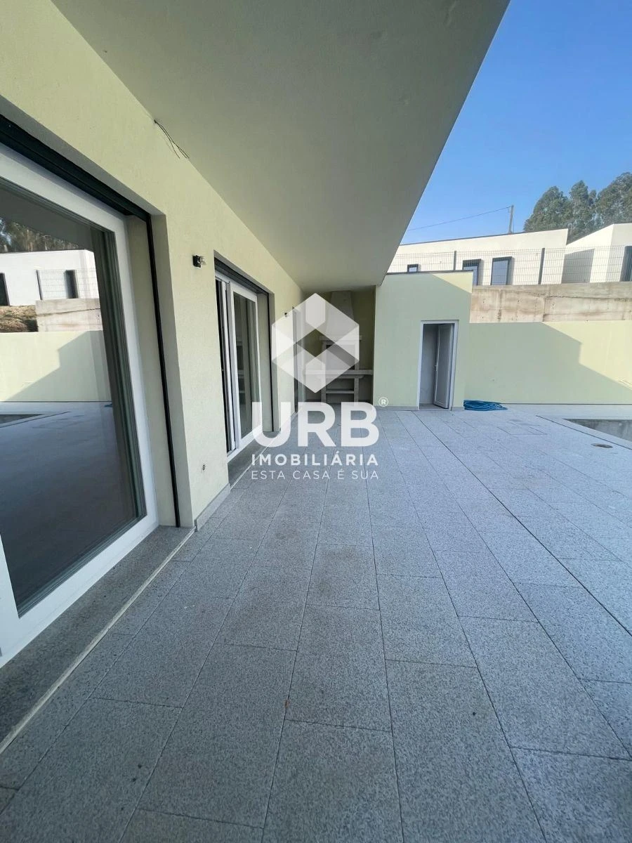 Moradia T3 para Venda em Espinho Foto 19