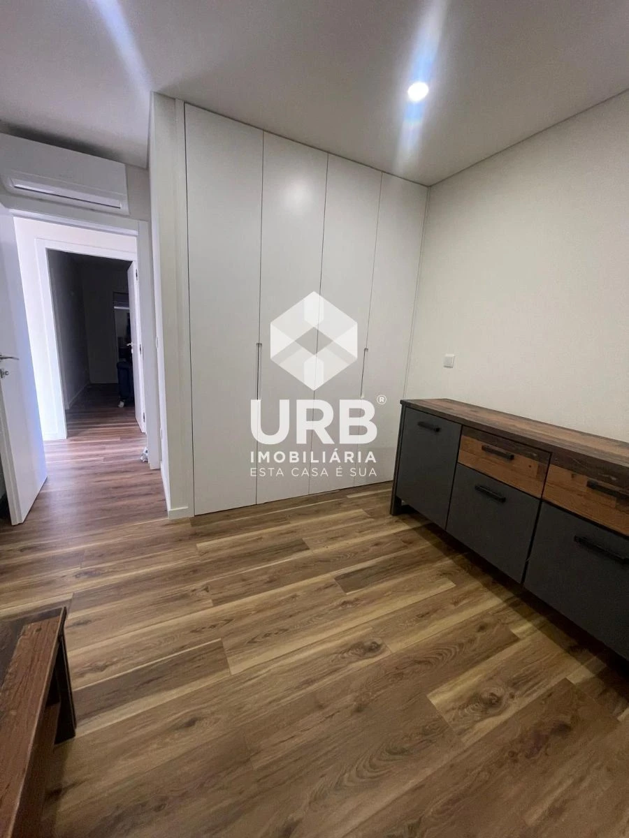 Moradia T3 para Venda em Espinho Foto 10