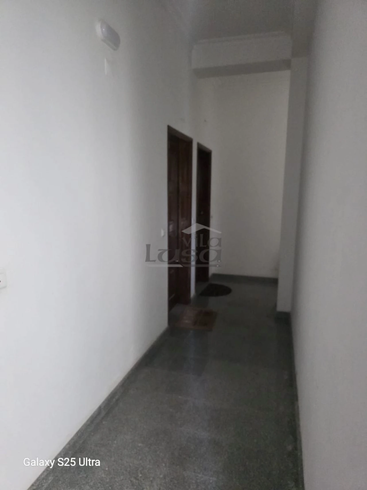 Apartamento T1 para Venda em Canas de Senhorim Foto 3