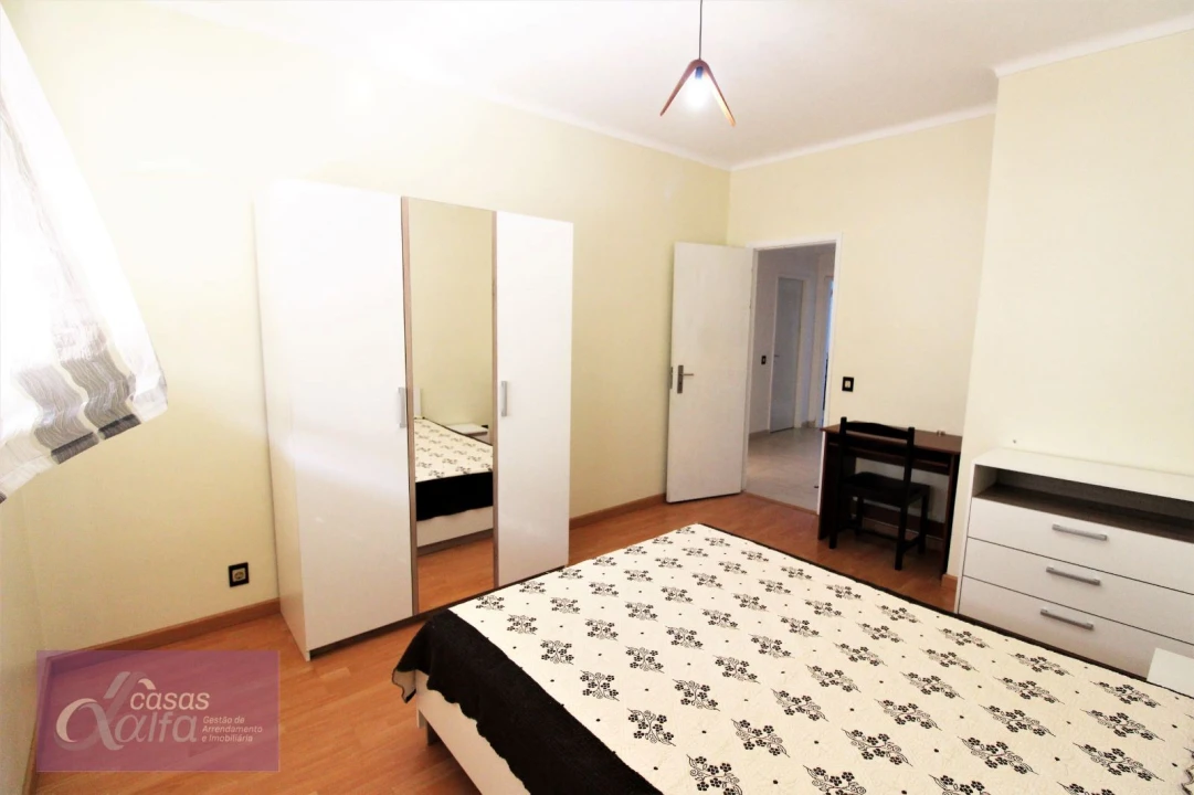 Quarto para Arrendamento em Leiria, Pousos, Barreira e Cortes Foto 2