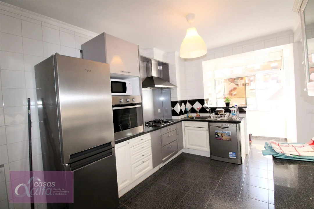 Quarto para Arrendamento em Leiria, Pousos, Barreira e Cortes Foto 7