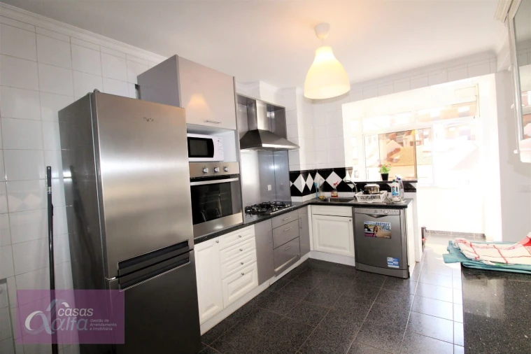 Quarto para Arrendamento em Leiria, Pousos, Barreira e Cortes Foto 7