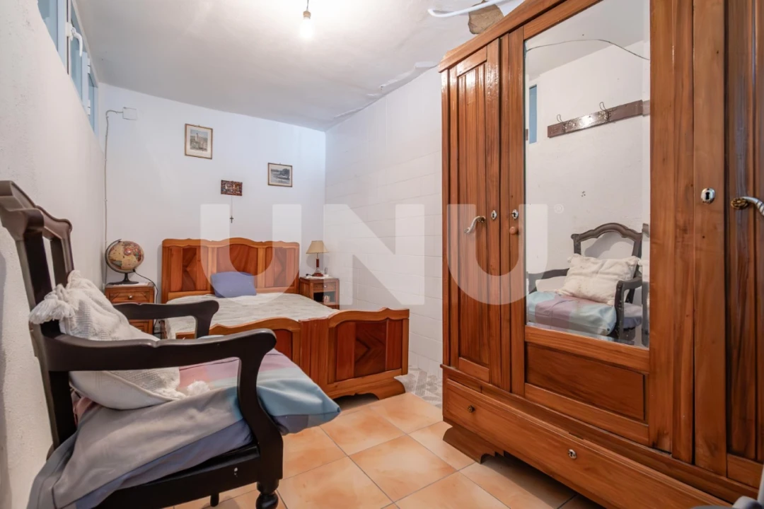 Moradia T7 para Venda em Cortes do Meio Foto 40