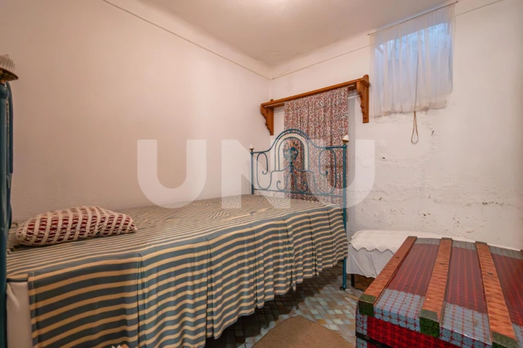 Moradia T7 para Venda em Cortes do Meio Foto 39