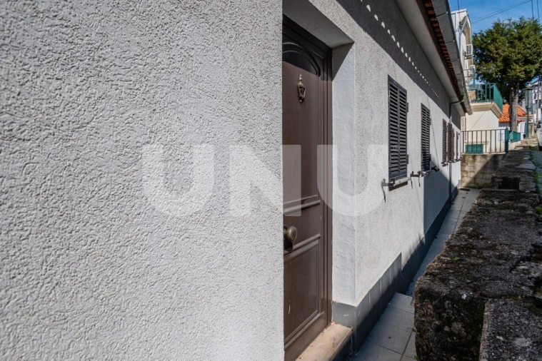 Moradia T7 para Venda em Cortes do Meio Foto 56