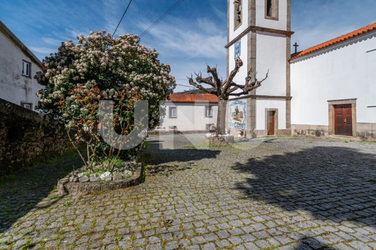 Moradia T7 para Venda em Cortes do Meio Foto 59