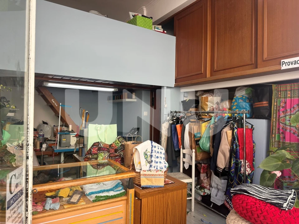 Loja para Venda em Queluz e Belas Foto 2