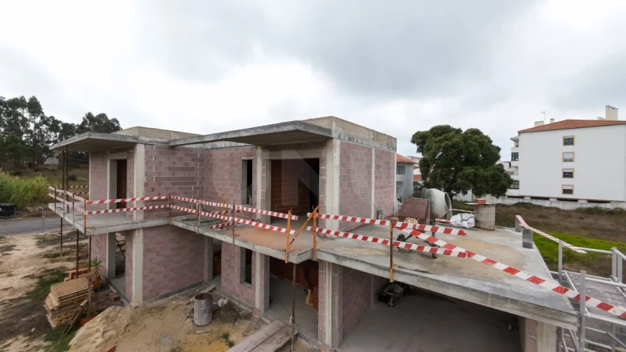 Moradia T4 para Venda em Caldas da Rainha - Santo Onofre e Serra do Bouro Foto 4
