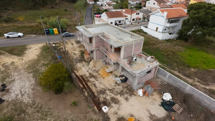 Moradia T4 para Venda em Caldas da Rainha - Santo Onofre e Serra do Bouro Foto 15