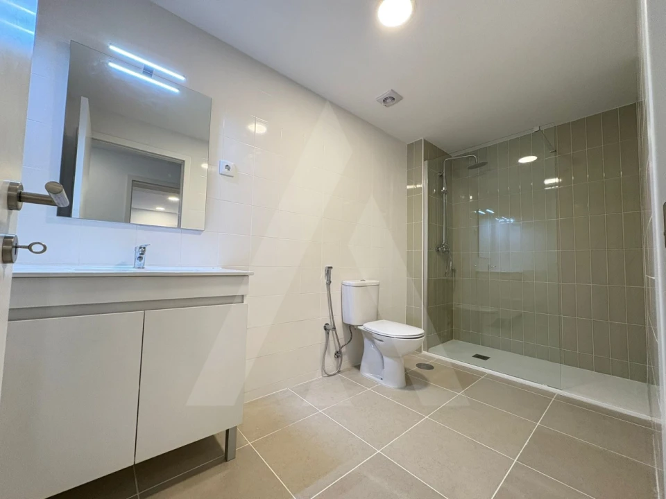 Apartamento T2 para Arrendamento em Aradas Foto 8