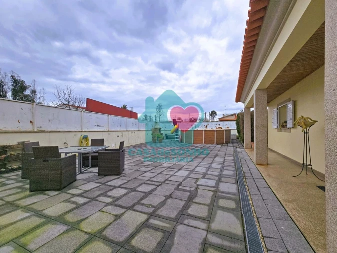 Moradia T3 para Venda em Valongo do Vouga Foto 39