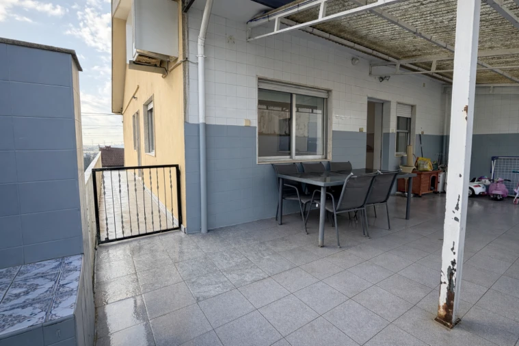 Moradia T4 para Venda em Alfena Foto 25