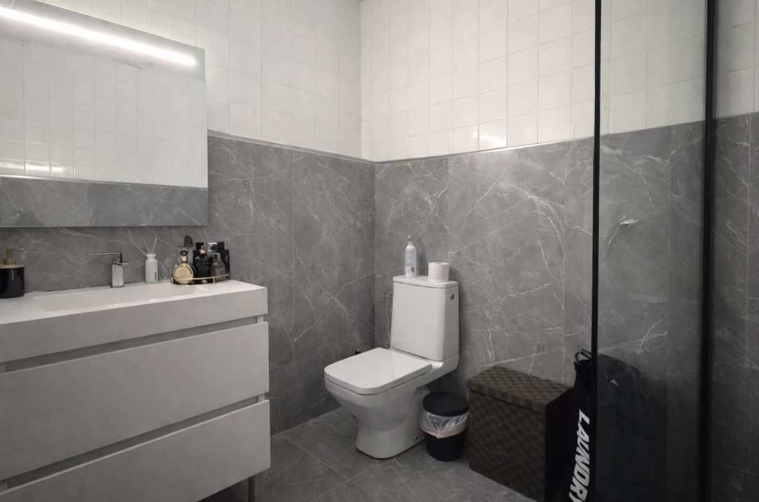 Moradia T4 para Venda em Alfena Foto 17