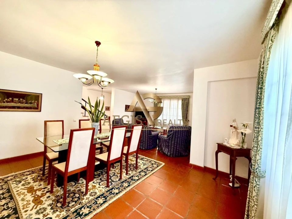 Moradia T3 para Venda em Caniço Foto 6