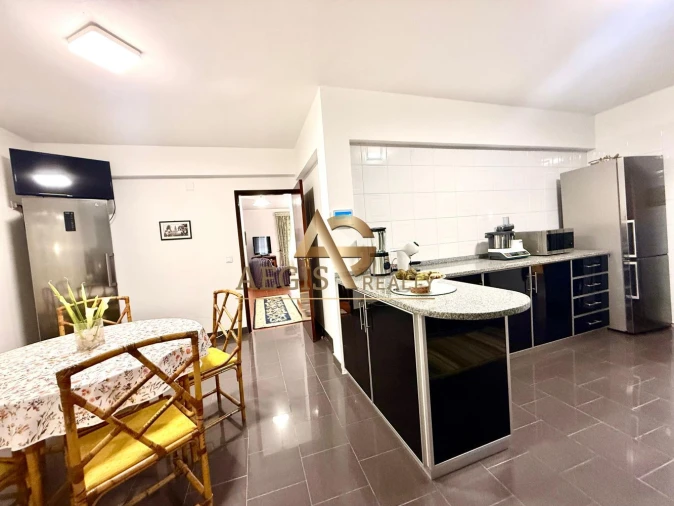 Moradia T3 para Venda em Caniço Foto 16