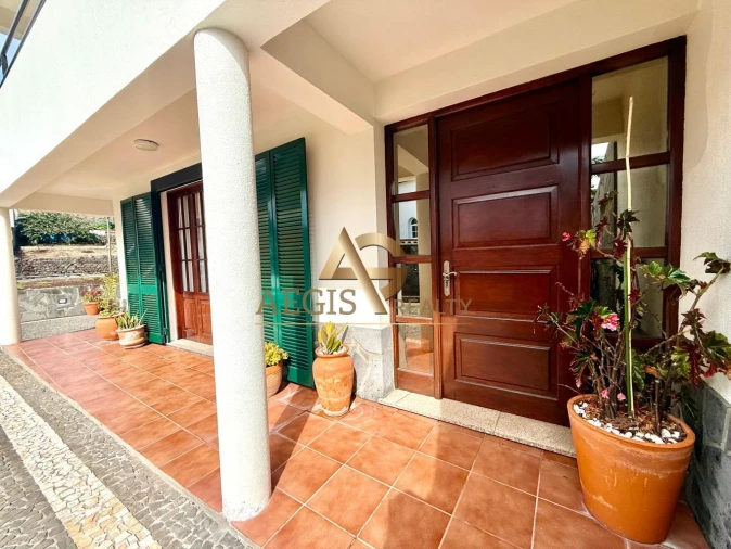 Moradia T3 para Venda em Caniço Foto 42