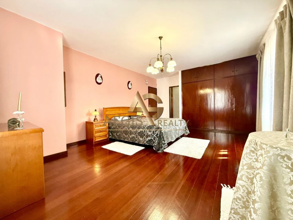 Moradia T3 para Venda em Caniço Foto 26