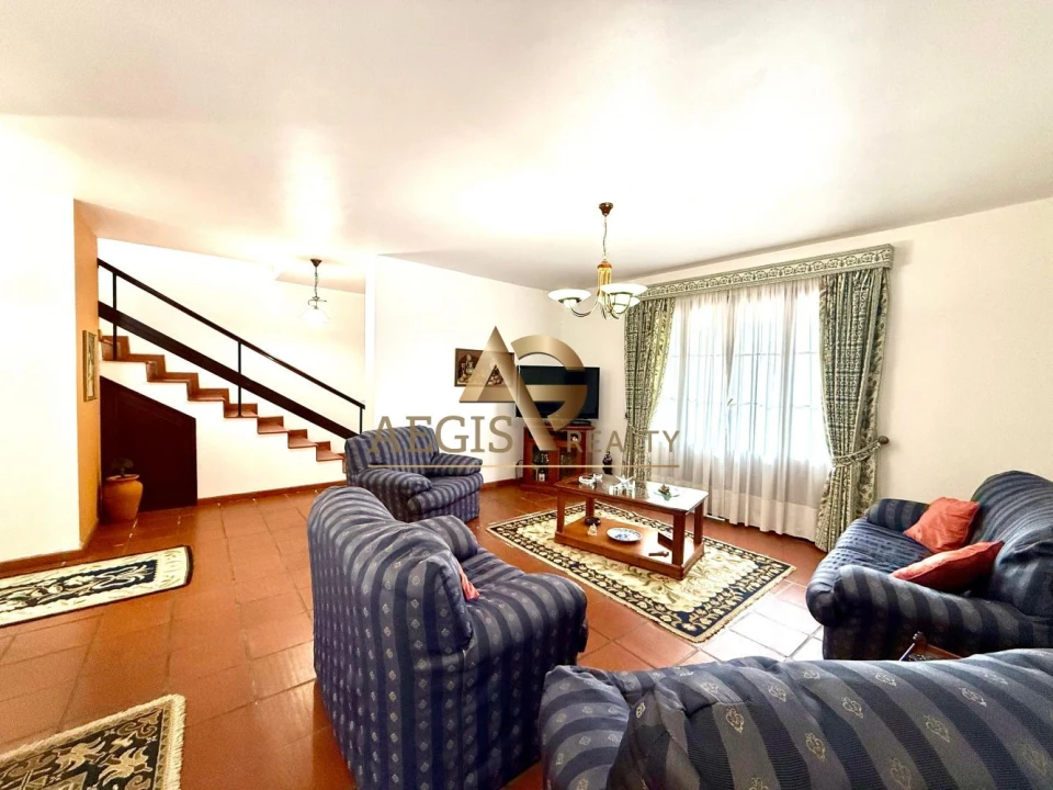 Moradia T3 para Venda em Caniço Foto 5