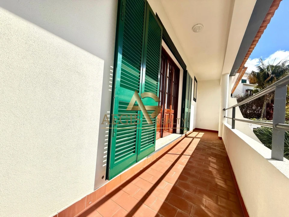 Moradia T3 para Venda em Caniço Foto 27