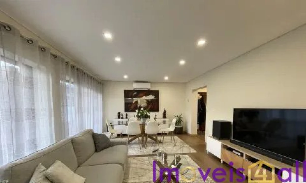 Moradia T4 para Venda em São Bernardo Foto 3