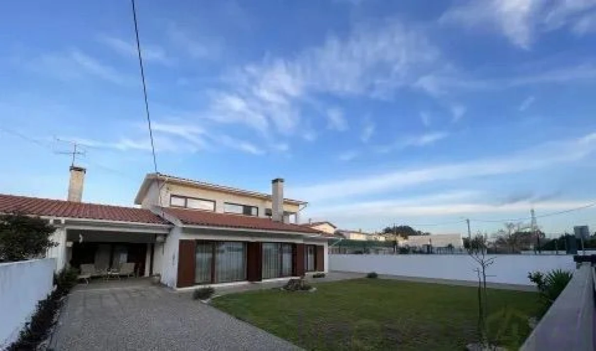 Moradia T4 para Venda em São Bernardo Foto 25