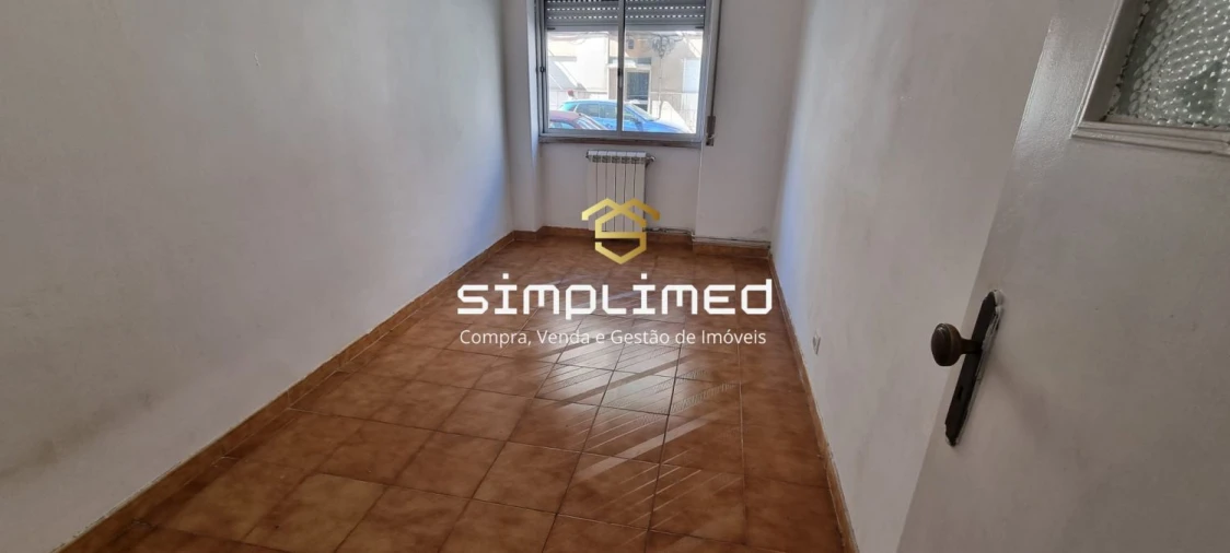 Apartamento T2 para Venda em Barreiro e Lavradio Foto 3