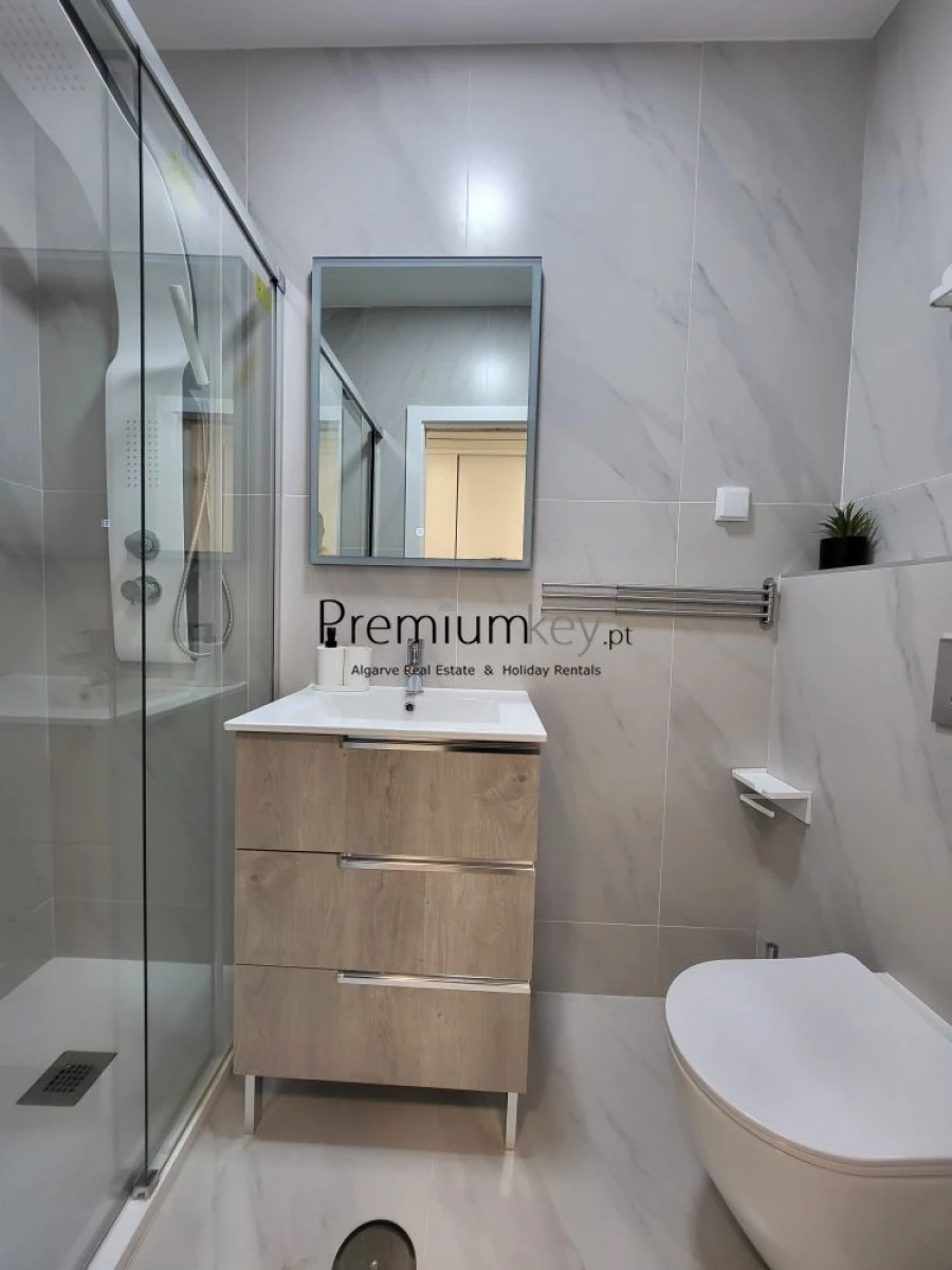 Moradia T3 para Venda em Albufeira e Olhos de Água Foto 32