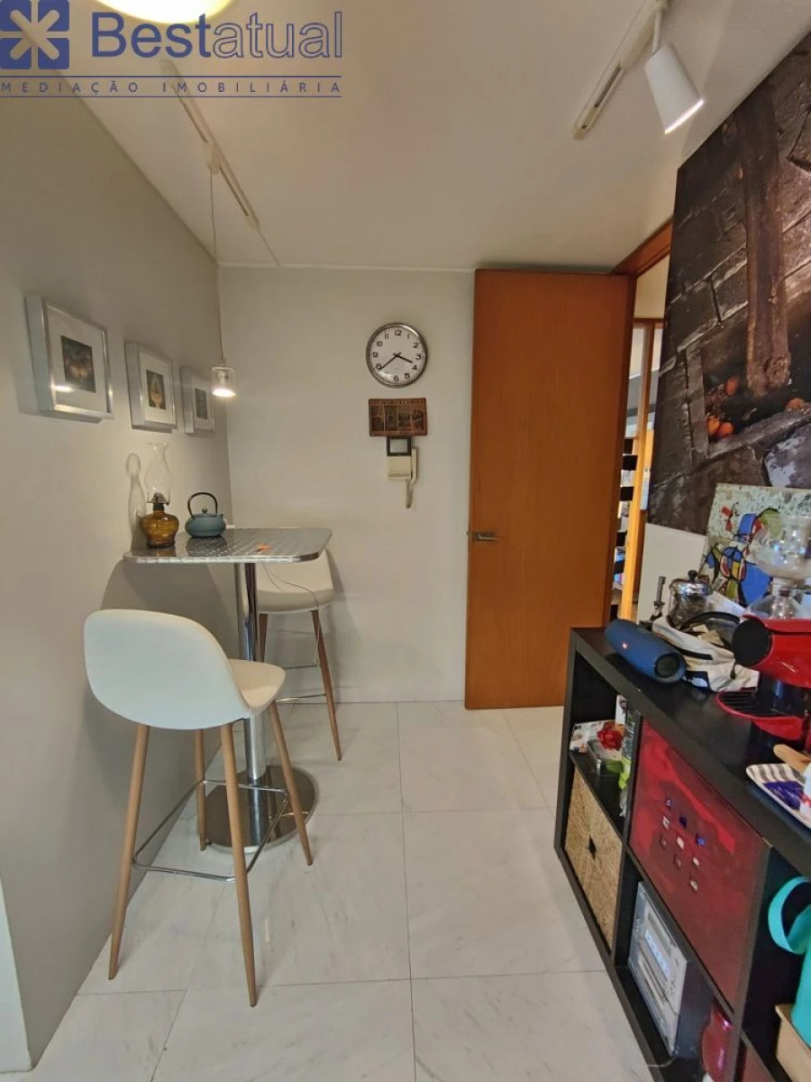 Apartamento T2 para Venda em Paranhos Foto 19