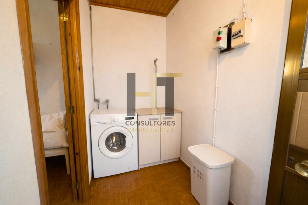 Apartamento T2 para Venda em Nogueira e Silva Escura Foto 16