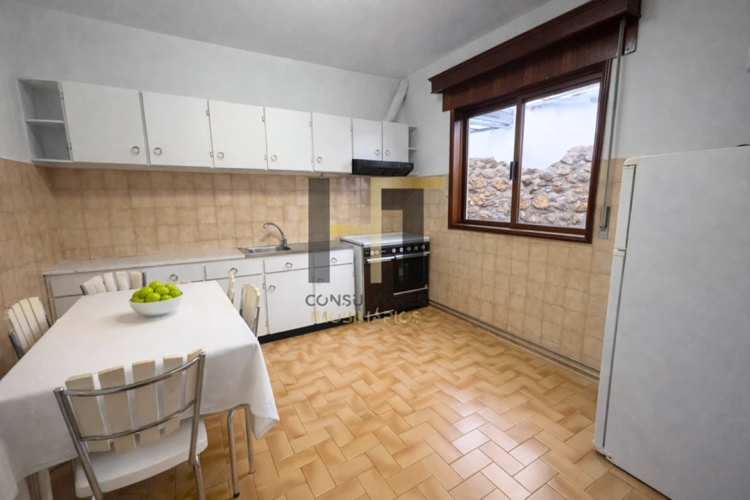 Apartamento T2 para Venda em Nogueira e Silva Escura Foto 2