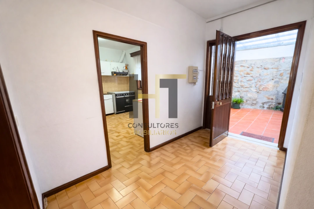 Apartamento T2 para Venda em Nogueira e Silva Escura Foto 14