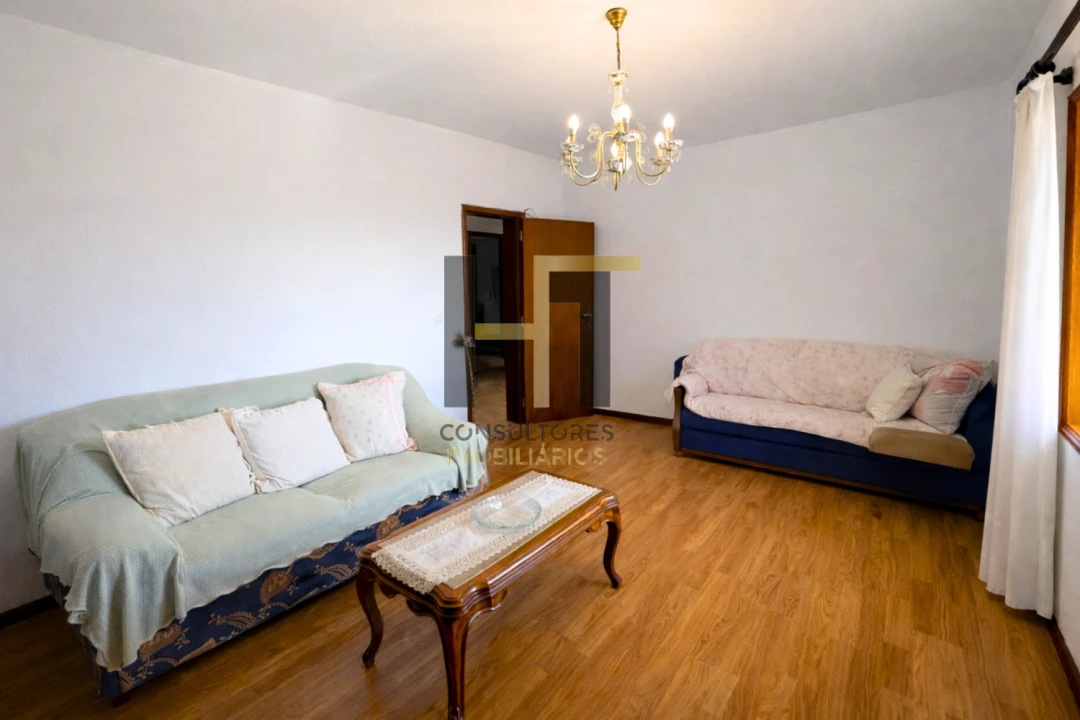 Apartamento T2 para Venda em Nogueira e Silva Escura Foto 8