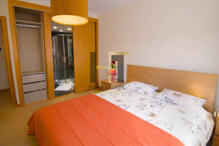 Apartamento T2 para Venda em Castêlo da Maia Foto 8